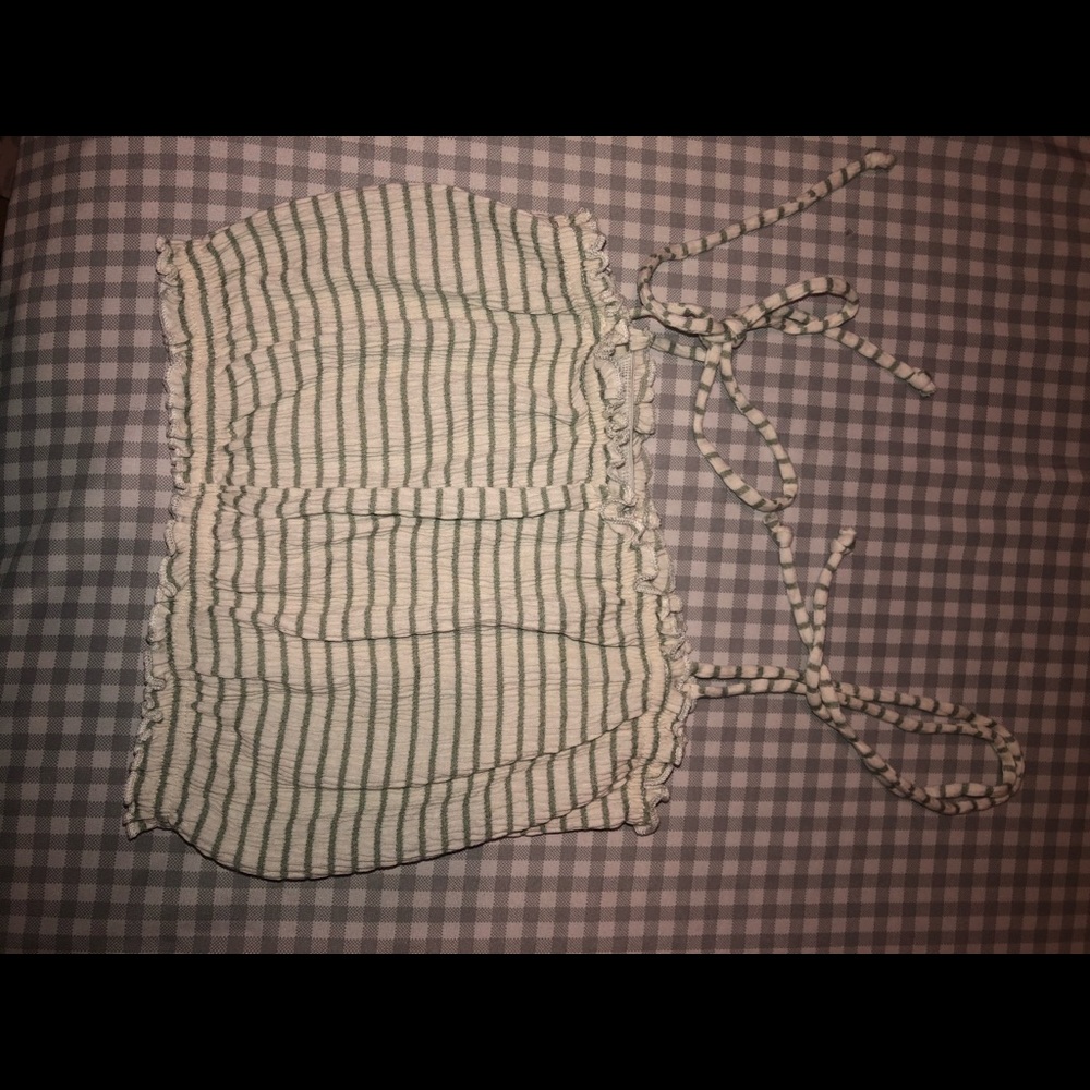 Juniors crop top with trendy ties straps